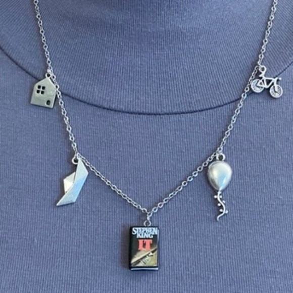 It by Stephen King Handmade Literature Necklace, Horror, Book Cover, Balloon - Picture 8 of 16